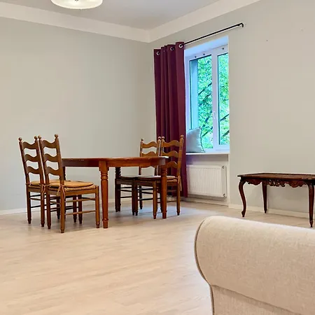 Dictumfactum Niguliste Charm