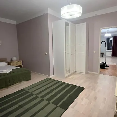 Dictumfactum Niguliste Charm Daire *